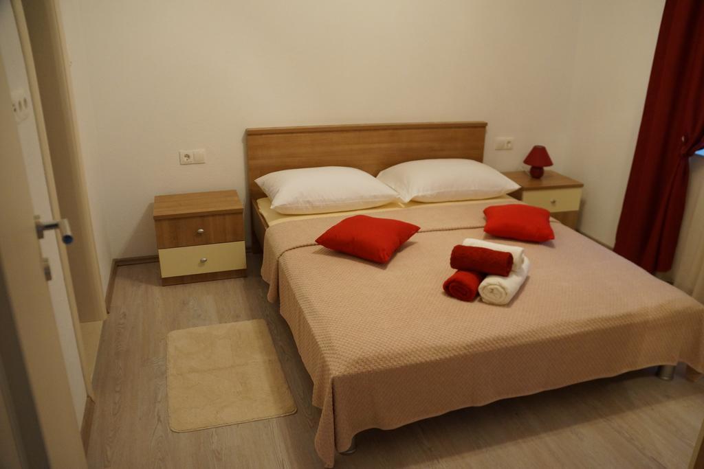 Apartments Kadulja Trogir Chambre photo